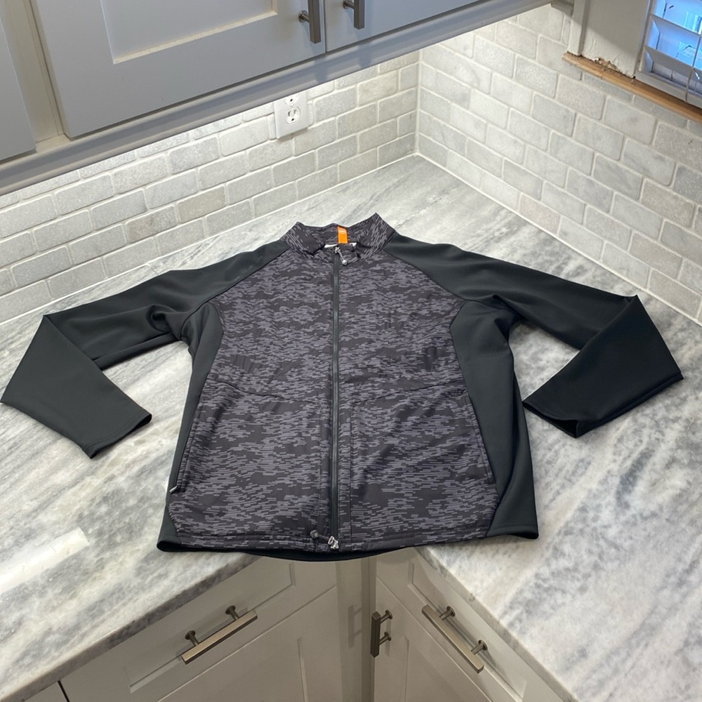 Peter Millar Merge Elite performance jacket size large. Brand new with tags